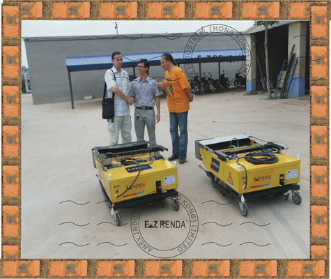 Automatic Mortar Plaster Machine 60-70m² / h For Lime Concrete Wall